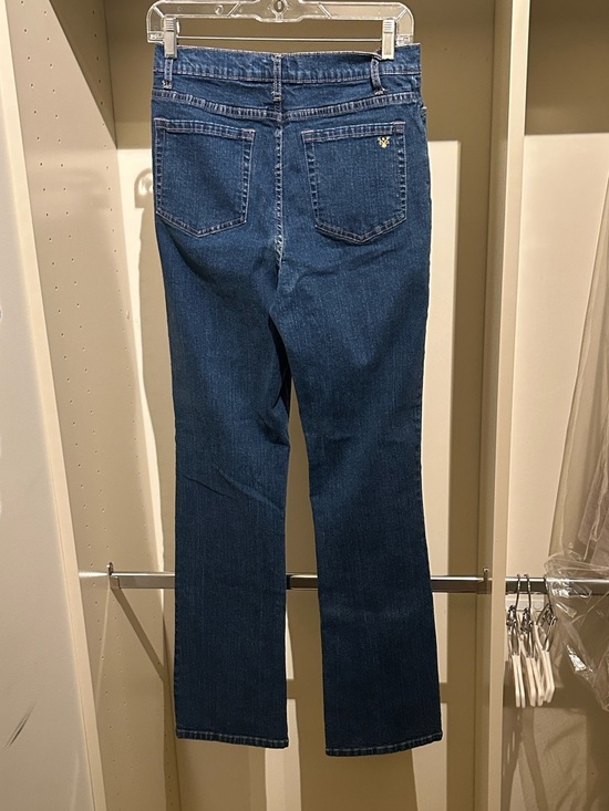 Women’s Classic Blue Denim Jeans - Picture 4 of 5